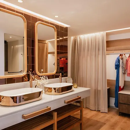 Me By Meliá Szálloda 5*