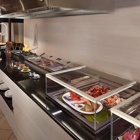 فندق Me By Melia