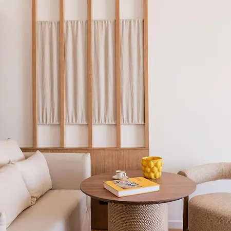 Hotel Me By Melia 5*