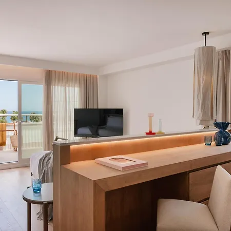 Hotel Me By Melia 5*